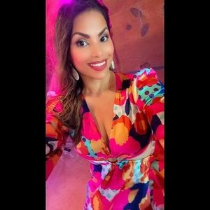 Meet your Posher, Delicia